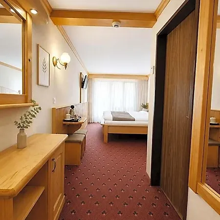 Hotel City Hotel 3*