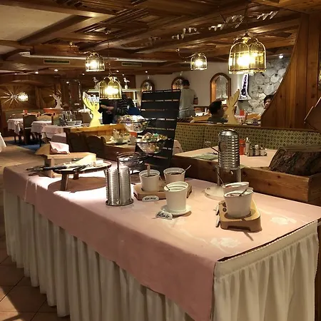 Hotel City Hotel 3*