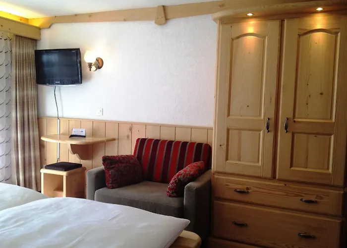 Ξενοδοχείο Hotel City 3*